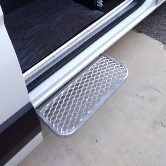 Marchepied latéral rétractable - Volkswagen Crafter 2017+ - ouvert Marchepied latéral rétractable - Volkswagen Crafter 2017+ - ouvert