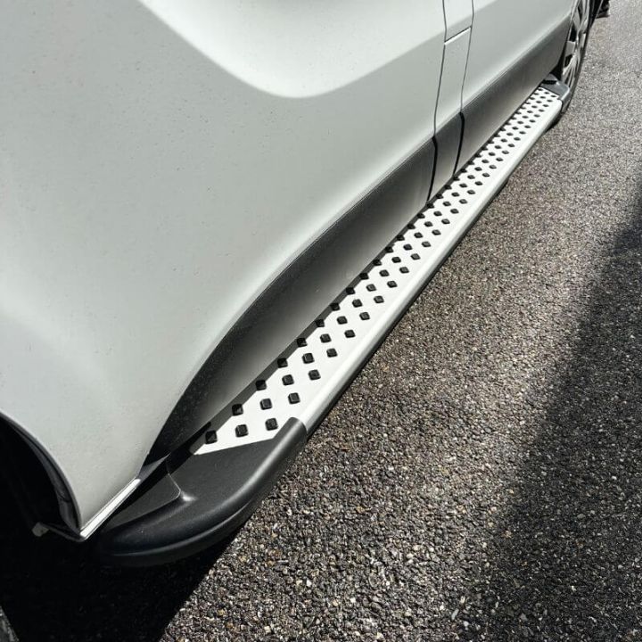 Marchepied latéral fixe, revêtement aluminium pour Nissan Interstar 2024+