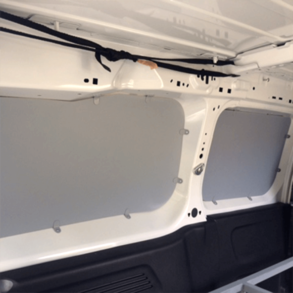 Habillage bois parois Kia PV5 - interieur - photo générique
