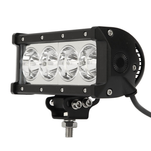 Phare de travail LED orientable et compact