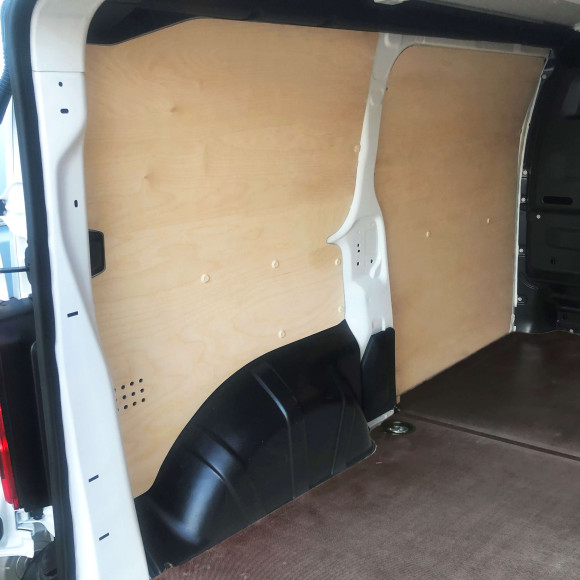 Habillage bois complet pour Opel Vivaro 2019+ - détails protection parois